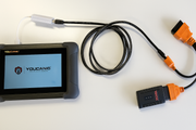 How to connect the DoIP adapter between the vehicle OBD2 port and the UCAN-II VCI
